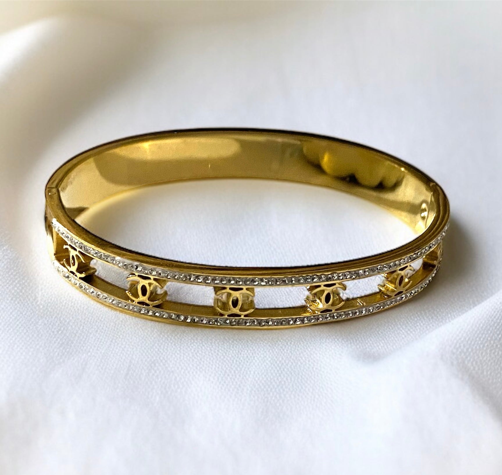 Elegant Anti-Tarnish Bracelet with Sparkling AD Stones – Luxurious & Long-Lasting Fashion Jewelry